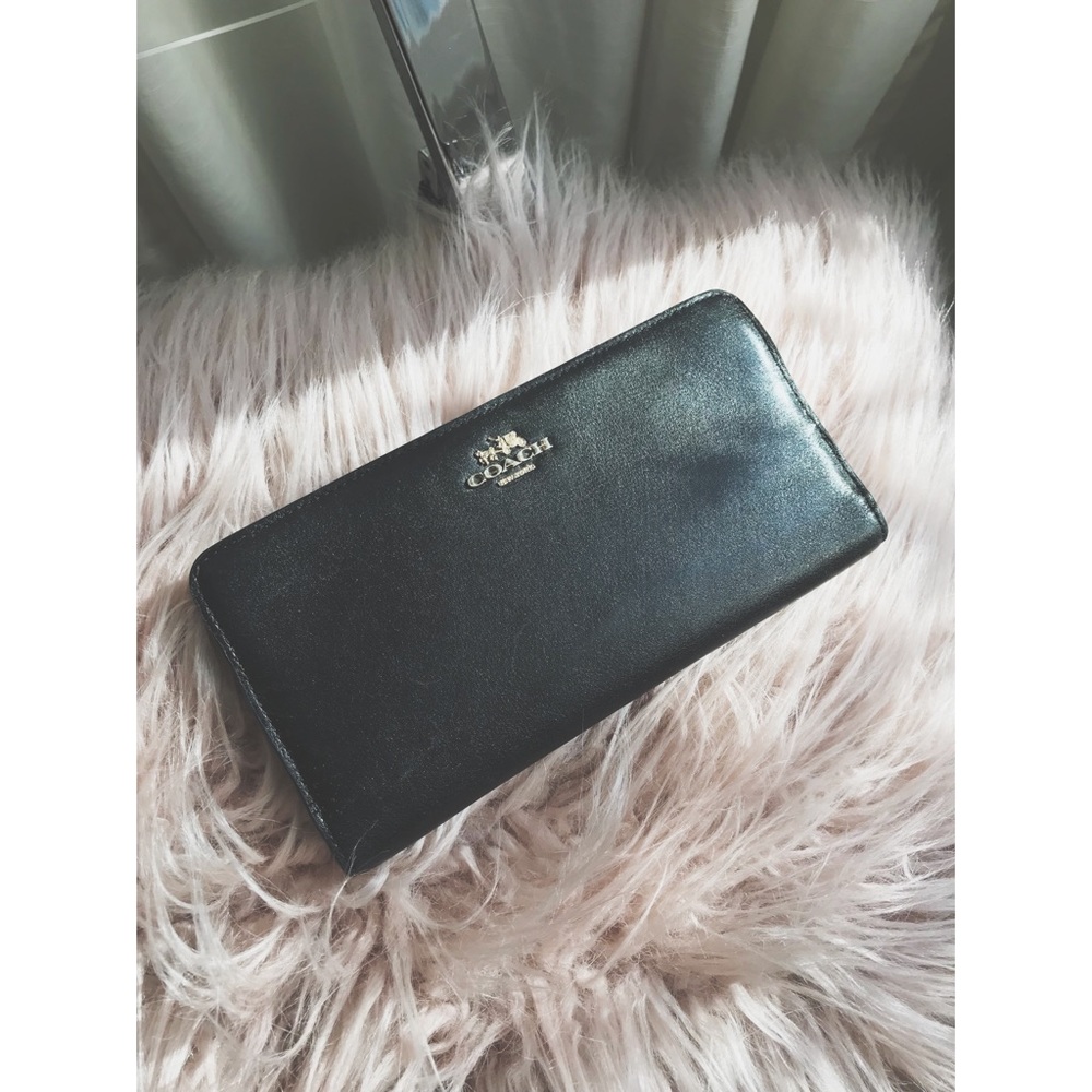 Coach Madison Skinny Wallet